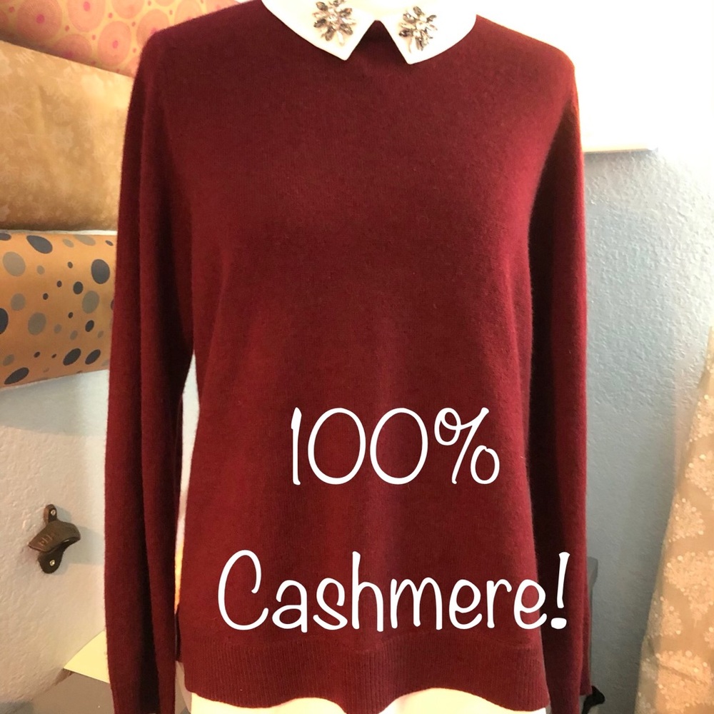 Cashmere Sweater with jeweled collar